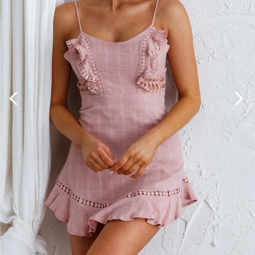 NWT Selfie Leslie Light Pink/Mauve Blackless Mini Dress with Cut-outs